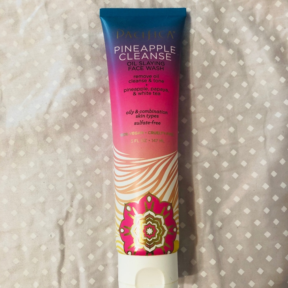 pacifica pineapple oil-slaying face wash
